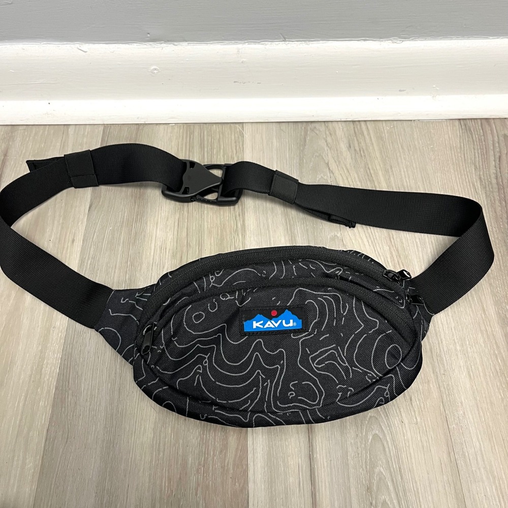 KAVU Black Topographic Print Spectator Fanny Pack Belt Bag in One Size